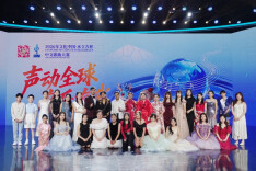 唱中文歌、传中华情！这群海外华裔少年把热爱唱给世界听