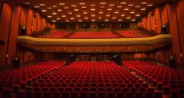 开心麻花喜剧演出季推出“观剧+老城文化漫游”主题线路