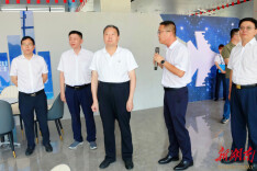 毛万春在娄底市调研