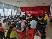 “理论+实战”双管齐下，50名青少年上好暑期“安全课”