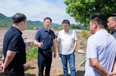 石门：李长春到企业开展“企业服务年”走访调研