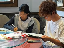 时薪40元的“全能陪护”，能上门带娃的大学生好找吗？