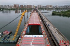 260米“钢铁长龙”合龙 桃源沅水大桥右汊主桥骨架成形