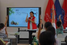 南华大学“青囊育禾”志愿服务队开设手工体验课