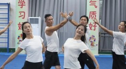 常德排舞（广场舞）队员每天高强度训练8小时