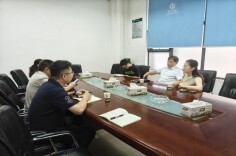 天心区楠竹社区“楠竹下午茶”巧治人行道乱停车