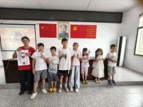 南华医学生赴板角村开展血压健康科普课堂