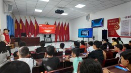 南华大学新疆籍学子返乡开展民族团结进步宣讲实践