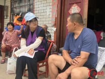 受助返乡传政策，雨中屋场话温情——张家界学院受助学子返乡宣讲，把资助政策送进桑植深山