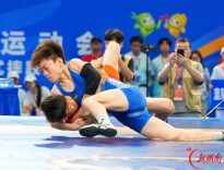 闪“益”十五运|摔跤、足球项目提前开赛，东道主益阳摘首金
