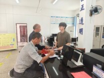 赶圩日，盯紧惠农“钱袋子”