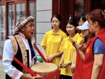 南华学子“三下乡”：对话非遗传承人，探寻山歌“声”命力