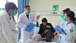 他的诊室没有“墙”，只有脚步覆盖的边疆——记湖南省第十一批援藏医疗队成员赵启