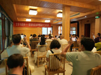 探寻乡土文脉 书写湘西叙事——作家蔡测海“文学与故乡”讲座在龙山举办