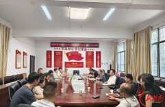 娄星教育系统推行机关、学校干部多元轮岗机制