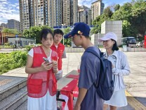 小推车“安家”恰同学少年广场 暖心服务再升级！