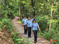 联勤脚步丈南华 生态警务护翠峦