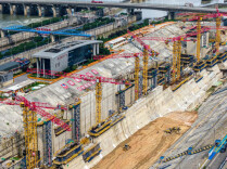 3000吨级航道建设提速，湘江长沙综合枢纽三线船闸闸首封顶