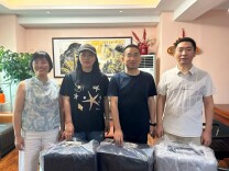“梦想起航 箱伴成长” 中国人寿岳阳分公司金秋助学暖人心
