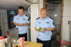 骑手监督、平台自律、监管兜底——娄星区这样守护外卖食品安全