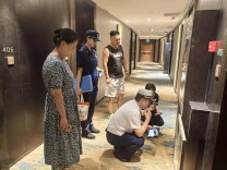 深夜出击“查”隐患，天心区黑石铺街道全力守护夜间安全