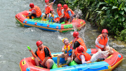 罗溪漂流 乐享清凉