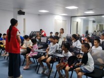 南华学子“三下乡”：传非遗识本草 学安全伴成长