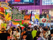 激发下沉市场活力 释放县域消费潜能——多部门详解活跃县域消费十八条举措