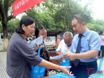 临武检察联合多部门开展全国生态日主题宣传活动
