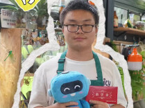带奶奶圆梦张家界后，小易在长沙水草博物馆又结师徒情谊