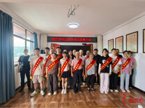 奖优助学育英才 乡友大爱暖桑梓