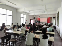 荷叶镇明德村：奖优励学育英才