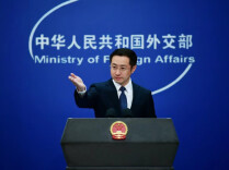 加拿大宣布对美加征等额反制关税 中方回应