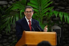古巴谴责美国延长对古实施经济封锁