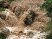 尼泊尔山洪死亡人数升至359人