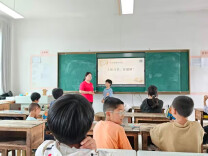 南华学子“三下乡”：医行知光润童心 多彩课堂伴成长