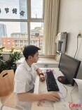 19年后，当年主刀救他的医生成了他的带教老师