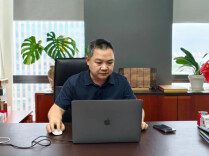 迪士尼扩建、特斯拉建厂……这位浏商何以拿下超级大单？