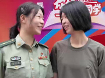 妹妹新生入学报到，博士姐姐当校园向导