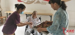 张家界爱心企业情暖敬老院、儿童福利院