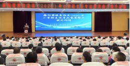 夯实班级管理根基  用心护航学生成长