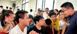 开学蓄力，科创赋能！清华支教队走进新宁点亮学子新学期