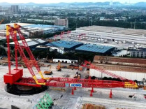 国产重型装备新突破！全球首台25万吨米环轨起重机下线，破解核电吊装难题