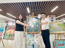 “同心聚声 侨绘芳华”谢丽云公益画展在雨花市民之家启幕