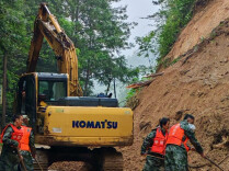 与暴雨赛跑——炎陵县党群齐心全力投入防汛救灾一线