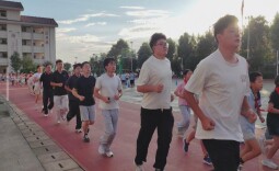 石门县洞国学校：勇行规范月，跑出新气象