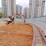 《小区球场天然草皮在反对声中铲除》后续：11天，完成一场程序补正