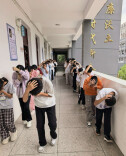 新邵县新航中学开展消防应急疏散演练