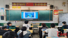桑梓镇中心学校开展开学禁毒教育第一课