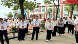 南县浪拔湖中学：观摩交流促提升，同心聚力向未来